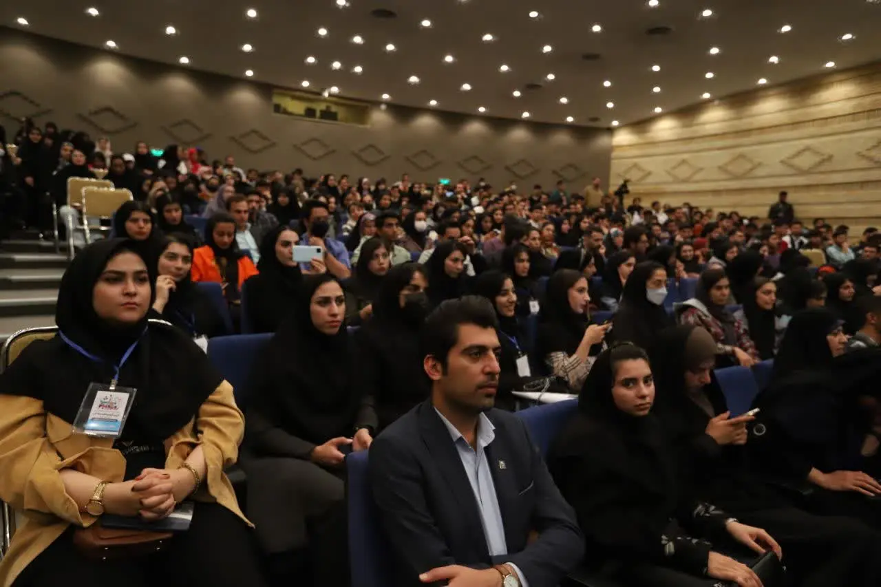 دانشجویان برتر استان در قالب بورسیه می توانند به صنایع و معادن فارس ورود کنند