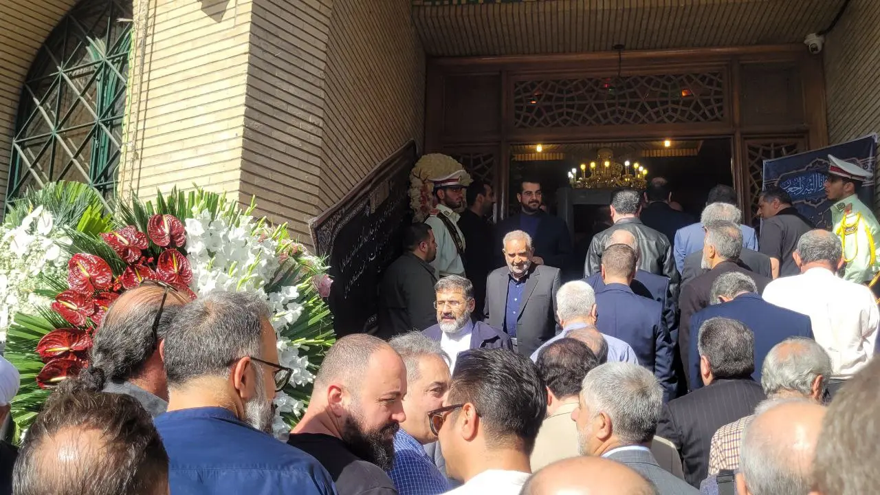 برگزاری مراسم ترحیم مادر حداد عادل + تصاویر