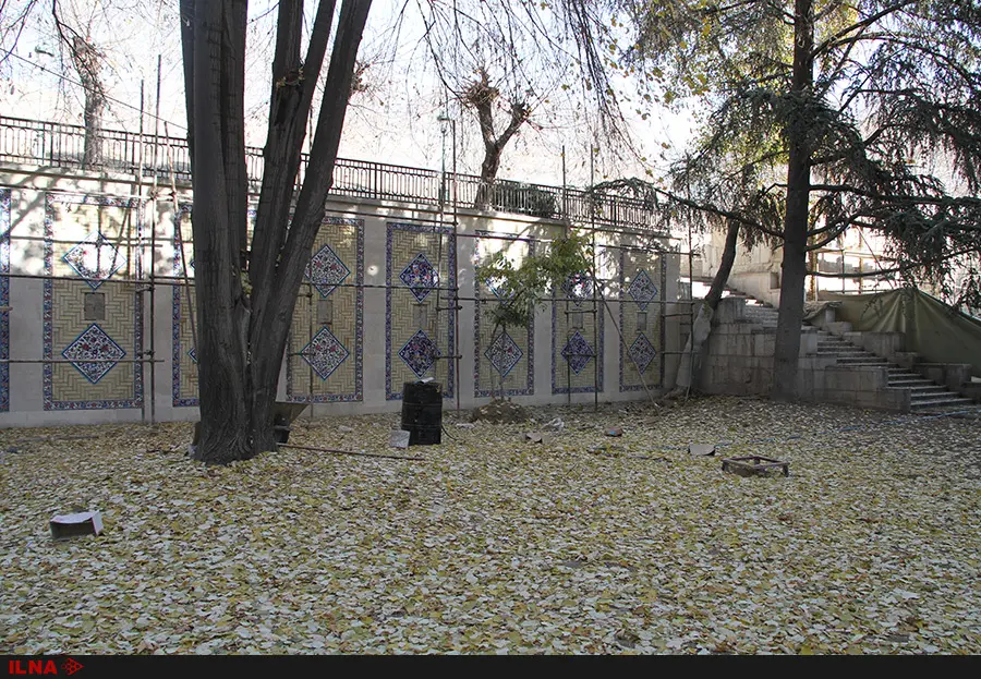 آیا کاشیهای کاخ نیاوران تخریب شدهاند؟+عکس