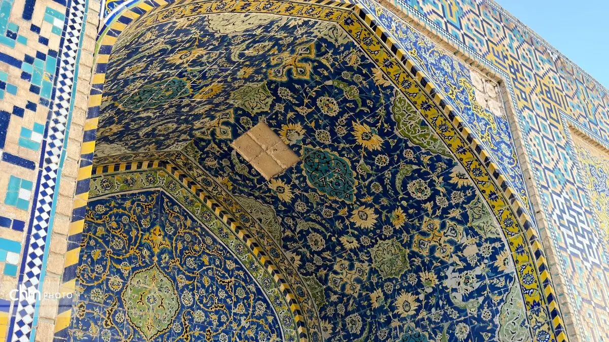 تصاویر تازه از زخم جنگ بر پیکر میراث جهانی؛ آسیب بمباران آمریکایی–صهیونی به مسجد جامع عباسی اصفهان