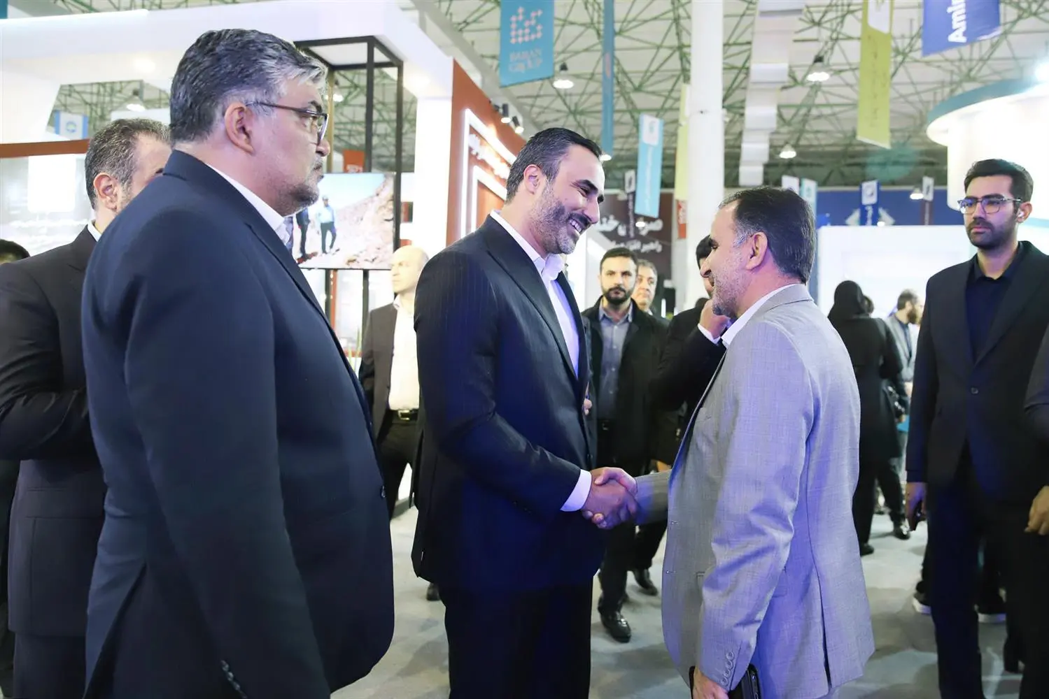 بررسی همکاریهای مشترک شرکت مهندسی و ساختمانی صبانفت و منطقه آزاد کیش