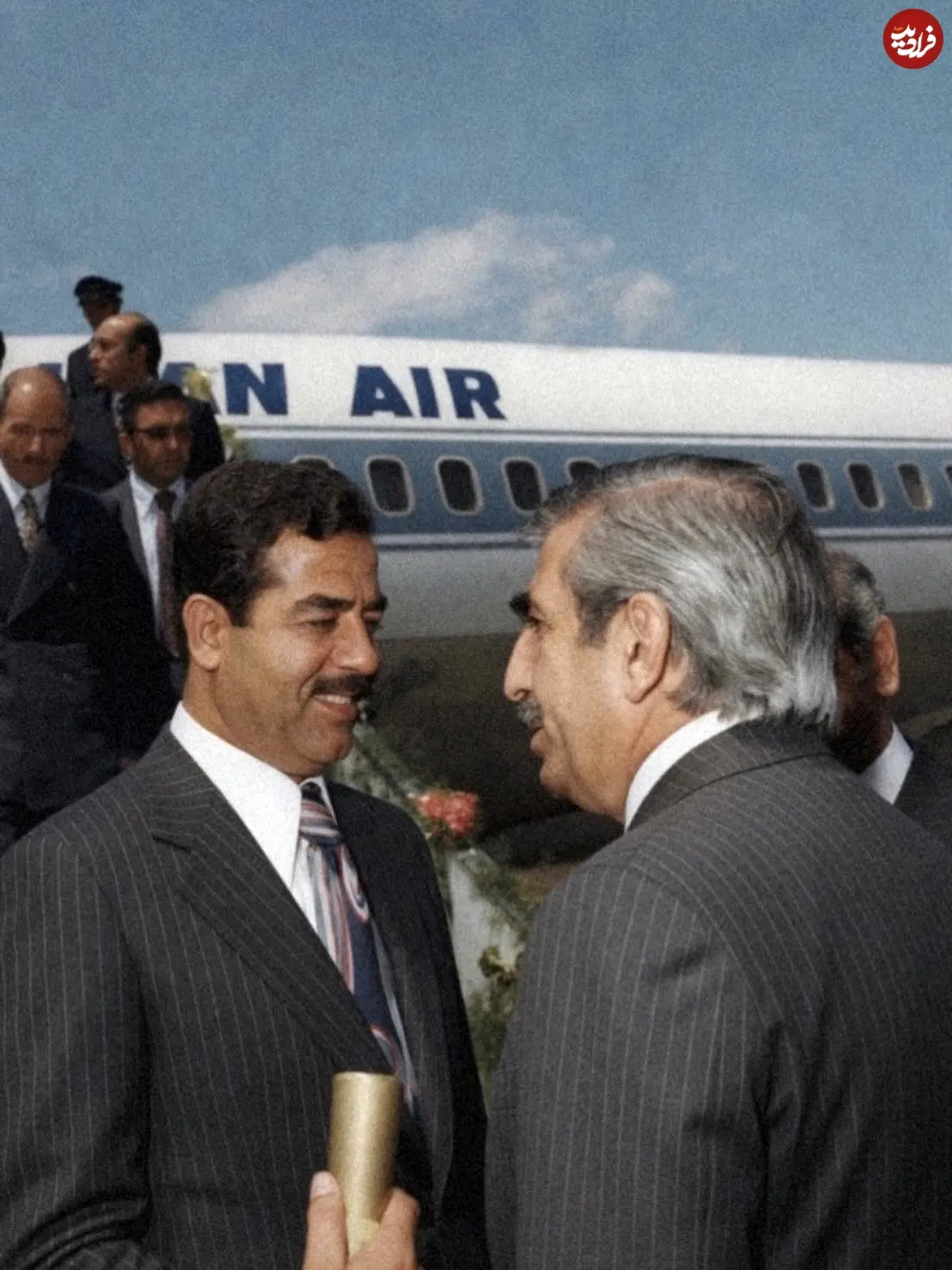 لحظه ورود صدام به تهران؛ ۹ اردیبهشت ۱۳۵۴ + عکس