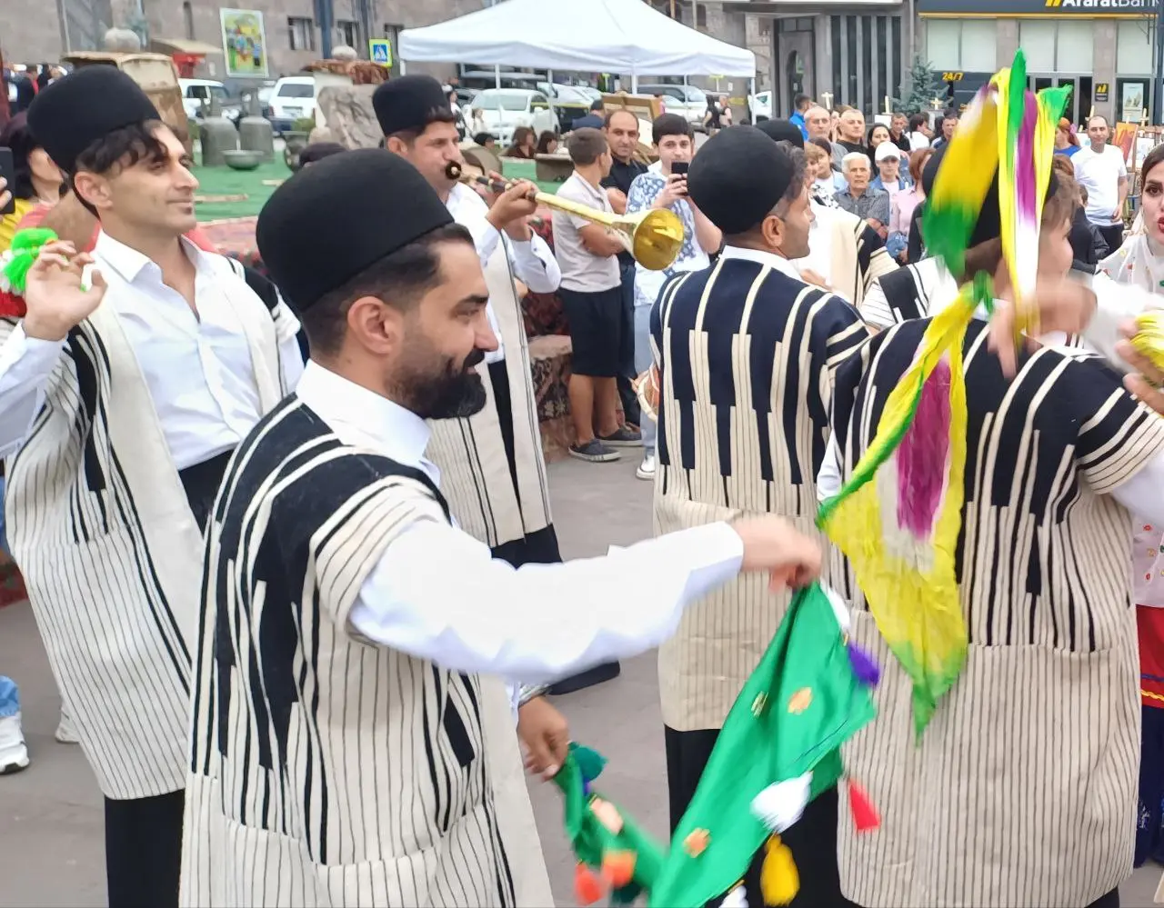 جشنواره بین‌المللیِ فرهنگی و هنری (نواسرد) با حضور هنرمندان ایران برگزار شد