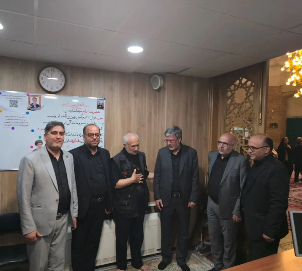 بازدید دکتر علی جباری از ایستگاه‌های خدمت‌رسانی بیمه ایران در مراسم تشییع امام شهید در قم

