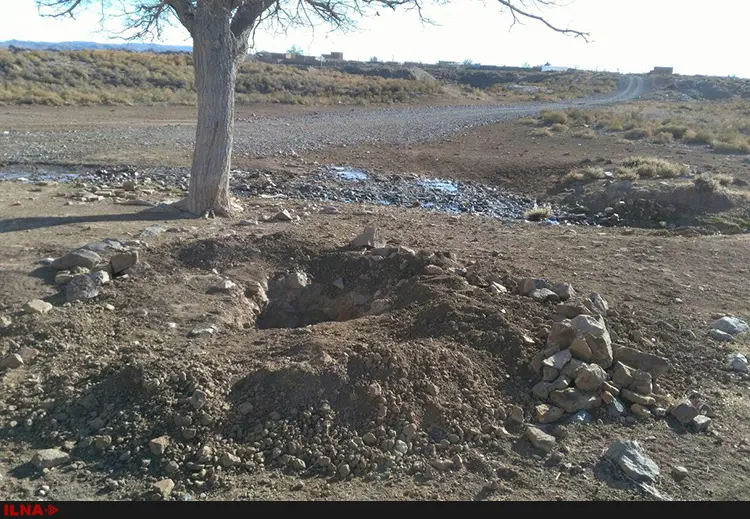 حفاران غیرمجاز پیِ بقعه نجم‌الدین کبری را تخریب کردند/۴۰ میلیون خسارت به بنا وارد شد+عکس