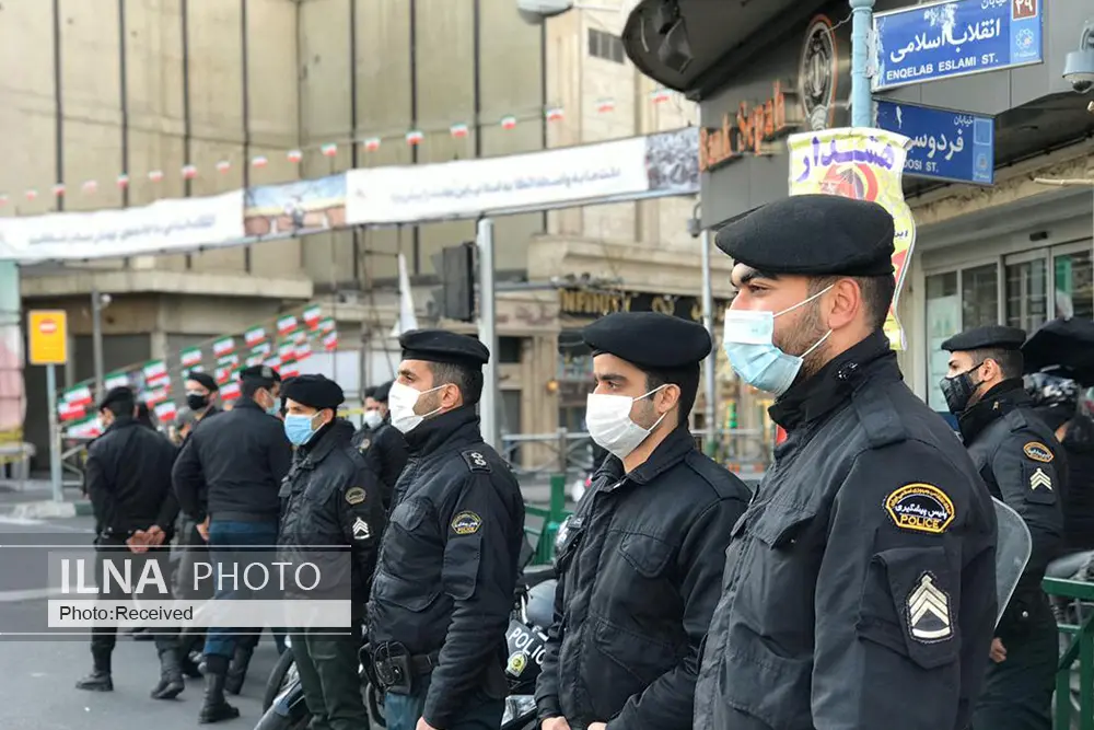 راهپیمایی نمادین سالگرد پیروزی انقلاب اسلامی برگزار شد+فیلم و عکس