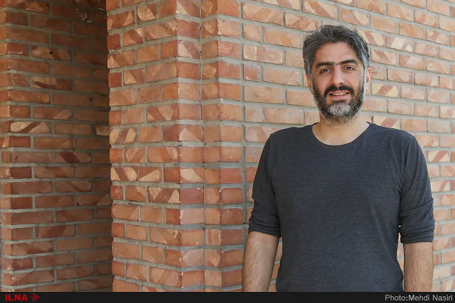 گفتند رحمانیان حق ندارد اثری از بهرام بیضایی اجرا کند/دیدم که امام رضا به کمک یک دوتارنواز خراسانی میآید