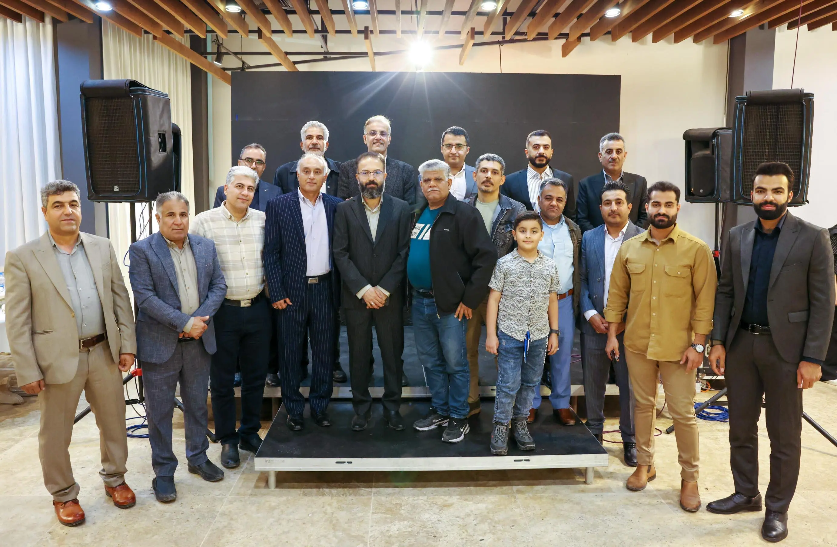 شب‌های صمیمی در فجر انرژی خلیج‌فارس/میزبانی فجر از خانواده‌های کارکنان