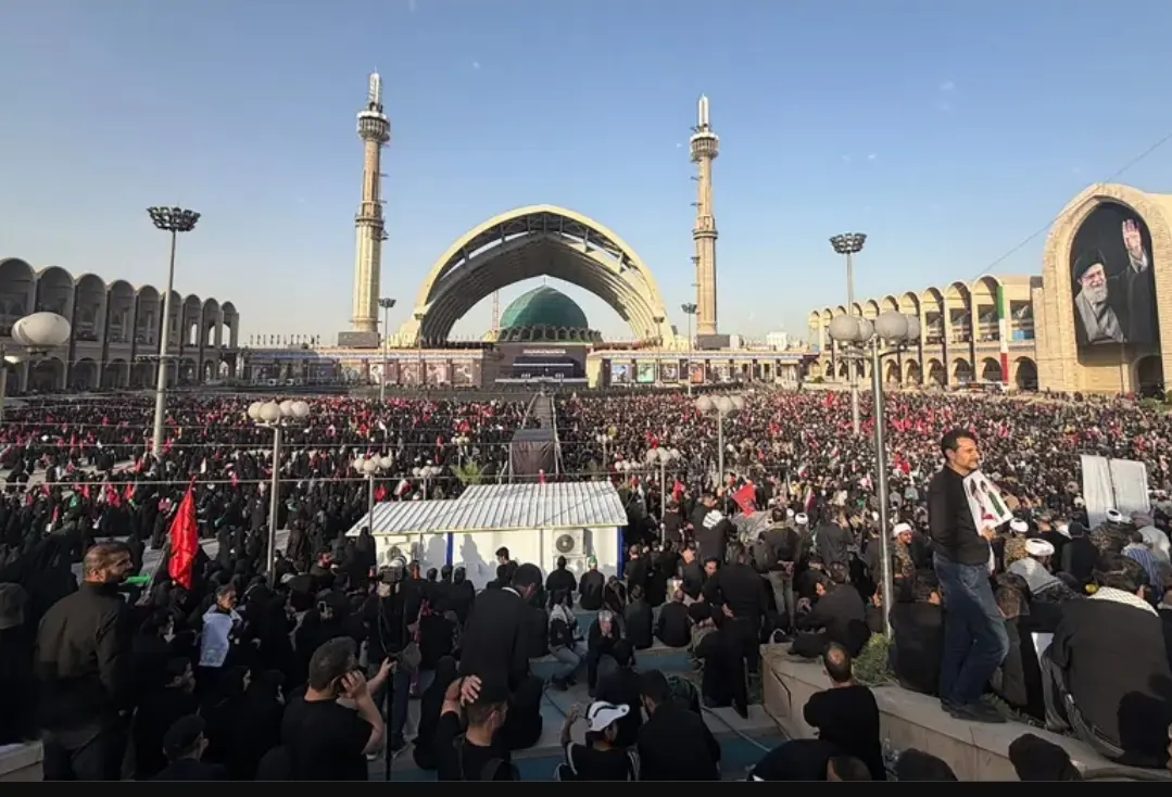 چشم جهان به تهران/ اهمیت پوشش بین‌المللی مراسم تشییع  رهبر شهید+چندین عکس