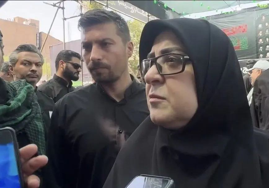 برگزاری مراسم تشییع پیکر رهبر شهید انقلاب در تهران/همه با پرچم‌های سرخ آمدند