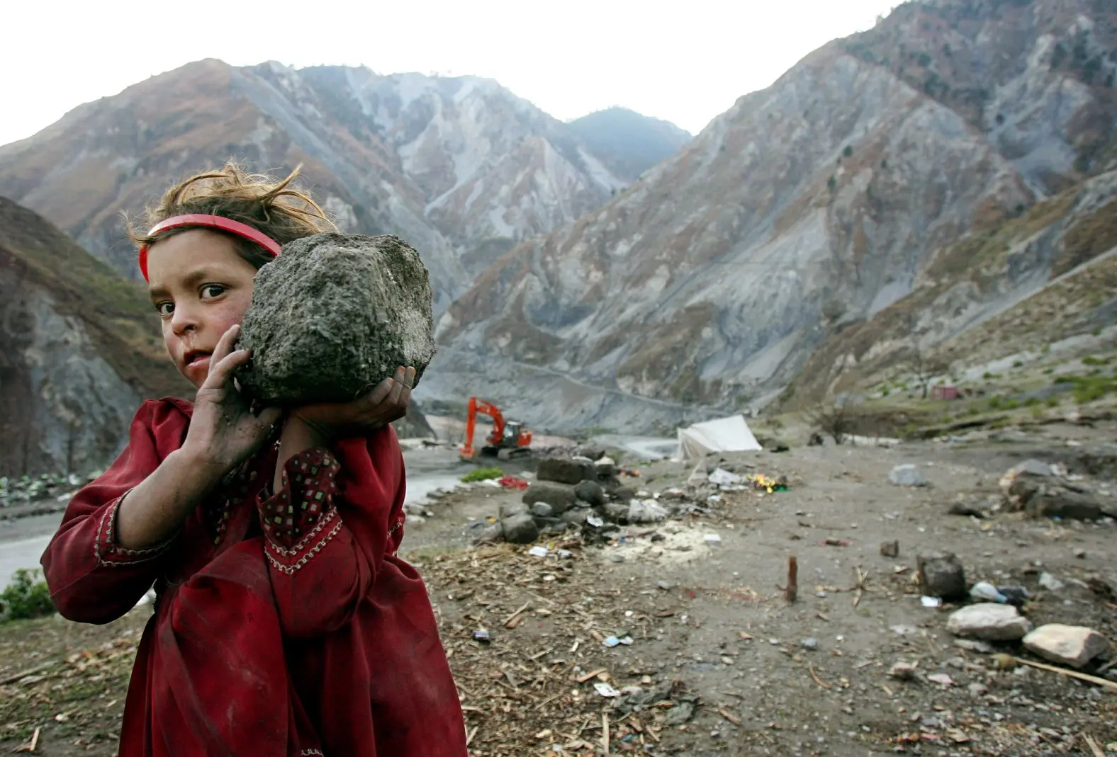 عجیبترین عکسهای خبری چهل سال گذشته/ لحظاتی که تاریخ را متوقف کردند!