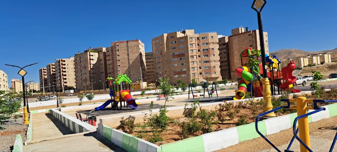بهره برداری از پارک فردوسی با اعتباری بالغ بر ۴۷۰ میلیارد ریال در شهر صدرا/ ۲۰ دستگاه اتوبوس جدید به ناوگان حمل‌ونقل عمومی صدرا پیوست