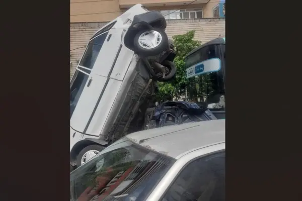 اتوبوس شهری تبریز حادثه آفرید