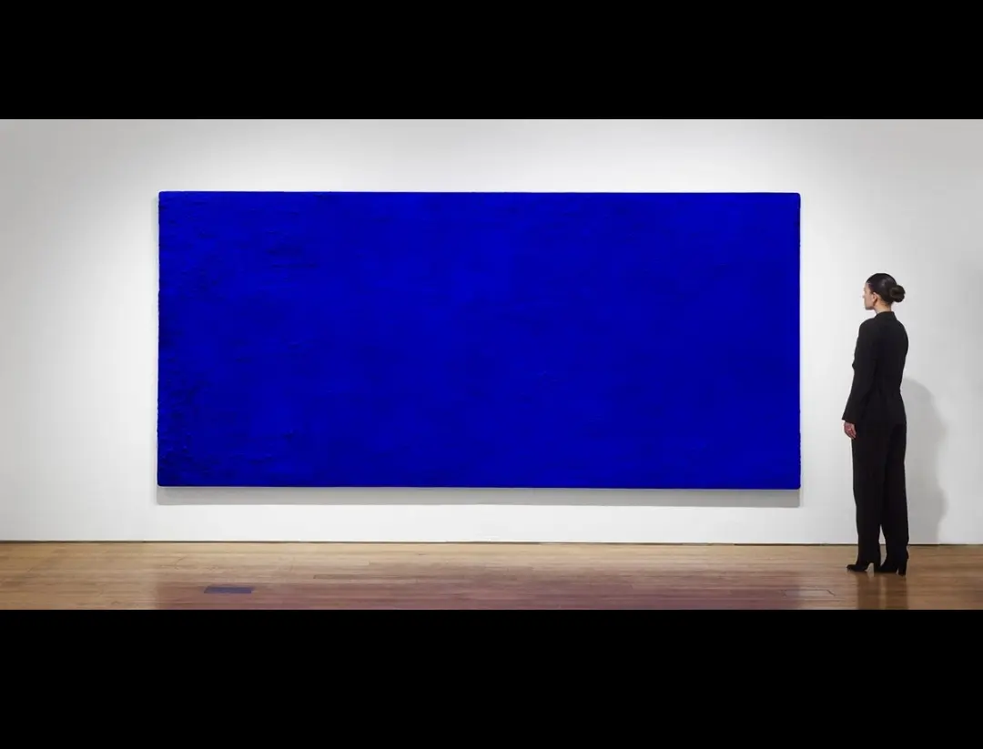 یک تابلوی فقط آبی ۲۱ میلیون دلار فروخته شد!