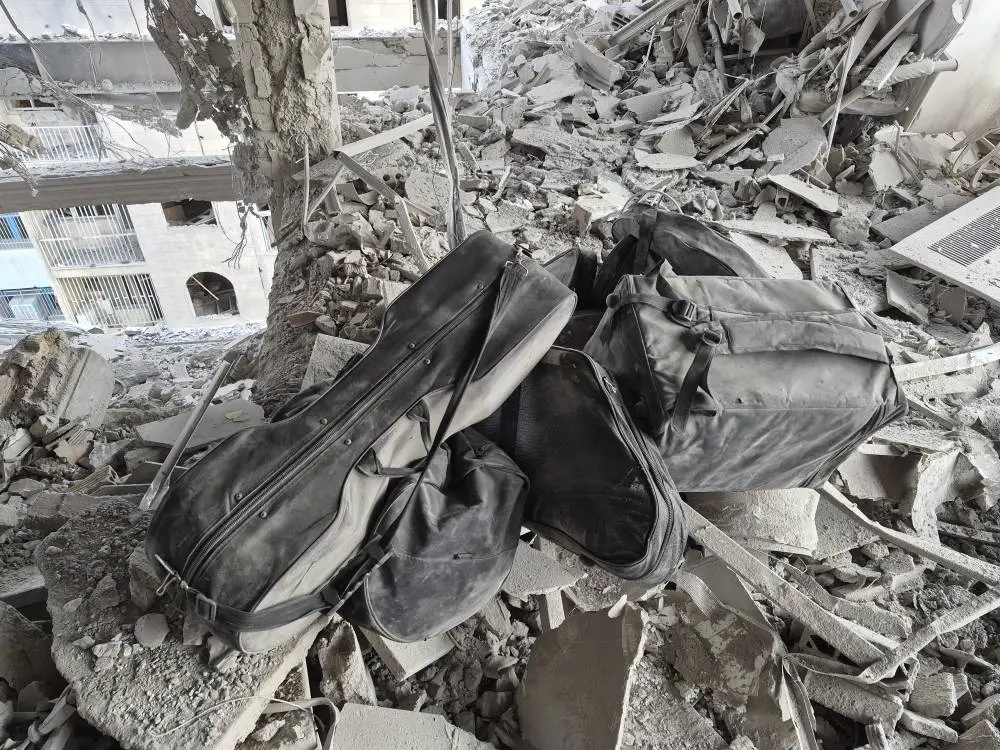 یک‌شبه سرمایه‌ام خاکستر شد؛ خسارت ۷ میلیاردی به یک آموزشگاه موسیقی در حملات + عکس و فیلم