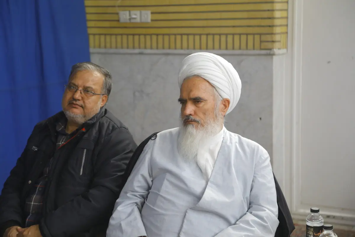  مرحوم آیت‌الله صانعی خاستگاه مشروعیت حکومت‌ها را رضایت عامه و رأی اکثریت می‌دانست
