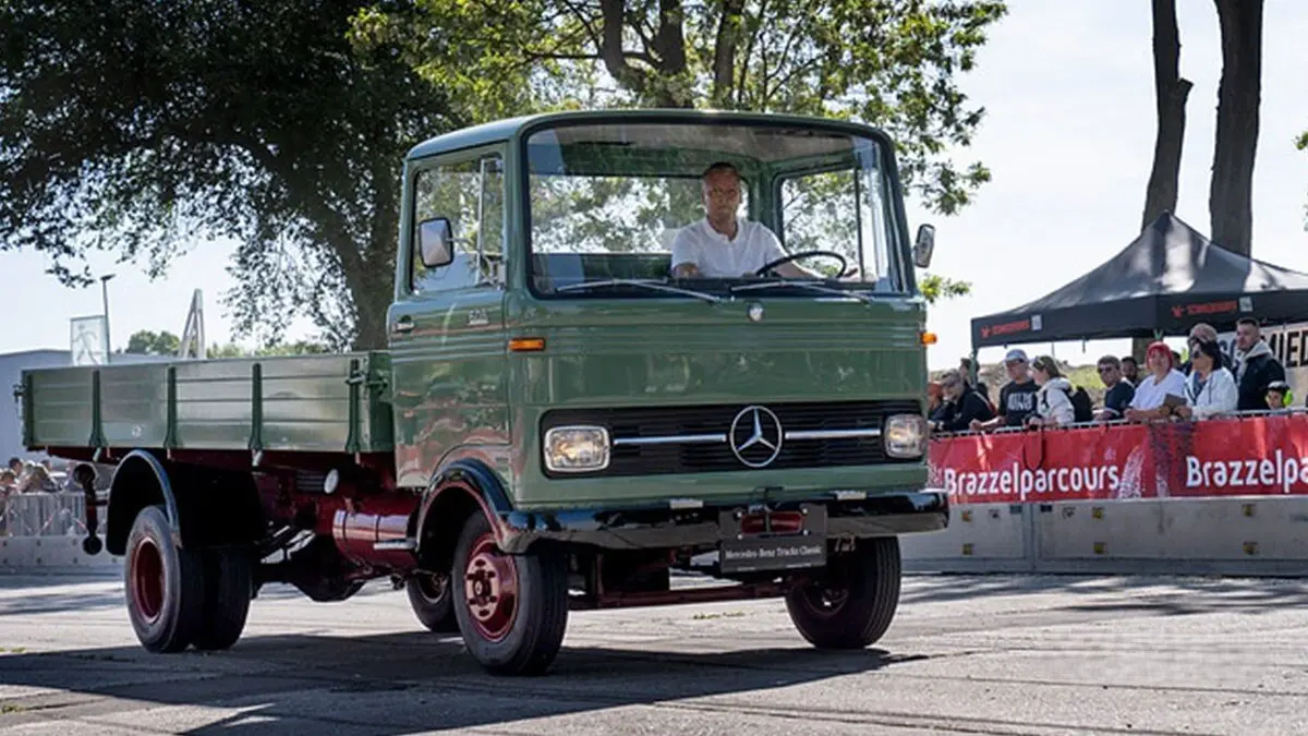 اولین کامیون تولید شده در ایران _ عکس