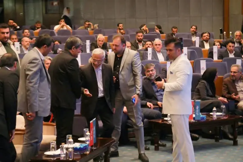 تقدیر ملی از رویکرد پایدار و زیست‌محیطی پتروشیمی تبریز در هشتمین اجلاس مسئولیت‌پذیری اجتماعی