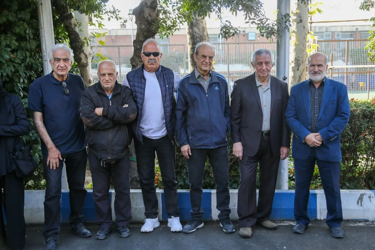 مراسم تشییع پیکر مرحوم اکبر کارگرجم(عکس)