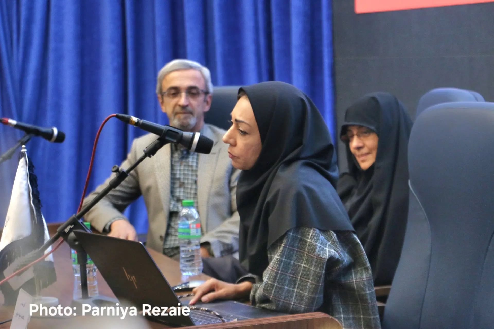 آثار باستانی فارس در معرض مستقیم فرونشست/زمین شیراز سالانه ۴.۵ سانتی‌متر فرو می‌نشیند