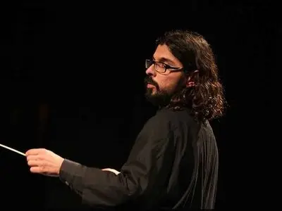 سنتورنواز ایرانی مدرک رهبری از اپرا و باله‌ ملی ارمنستان را گرفت