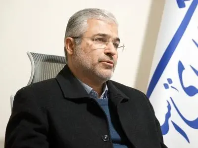 می‌توان ظرف یک روز ناوهای آمریکا را به قعر دریا فرستاد تا بقیه هم دمشان را روی کولشان بگذارند/ رها کردن بازار با گرانی و تورم مشکوک است