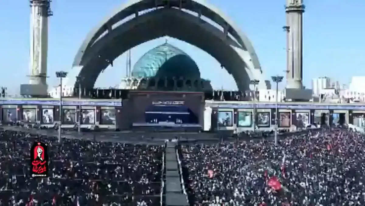 فیلم کامل اقامه نماز بر پیکر مطهر امام مجاهد شهید حضرت آیت‌الله العظمی سیّدعلی خامنه‌ای توسط آیت‌الله جعفر سبحانی از مراجع عظام تقلید