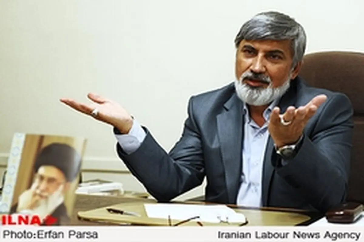 دفاع ترقی از فیلم " من روحانی هستم " / باید از همه تریبون‌ها و انتقادات استقبال کرد
