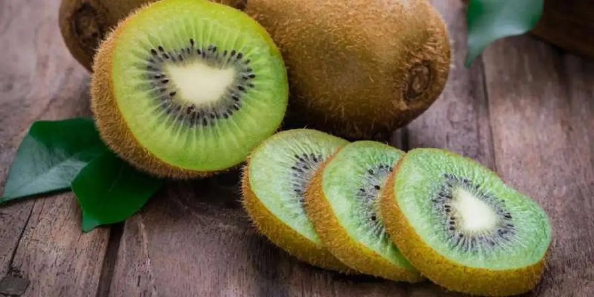 خواص شگفت‌انگیز کیوی که نمی‌دانستید