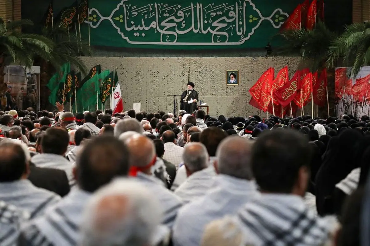 Supreme Leader calls Sacred Defense prominent part of Iran’s history
