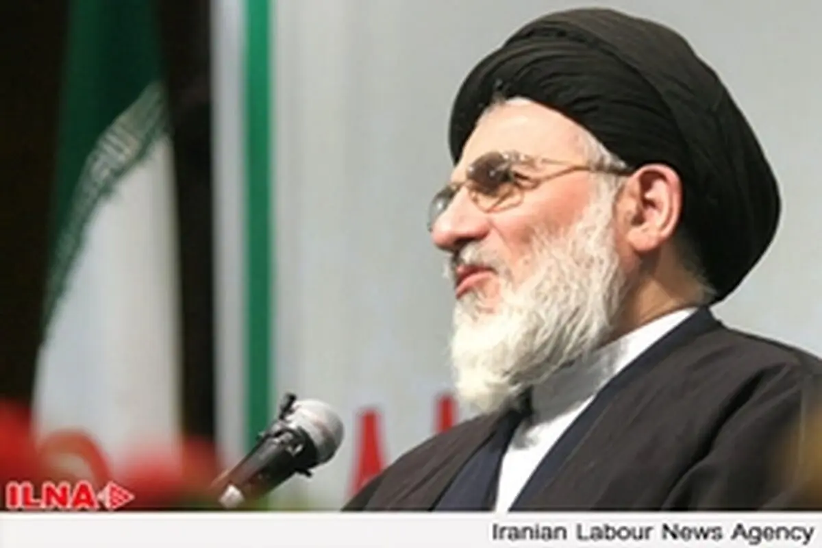 ظریف به دلیل سفر خود در نشست آتی خبرگان حاضر نمی‌شود / اختلافی میان قوا از ابتدای این دولت تاکنون دیده نشده است