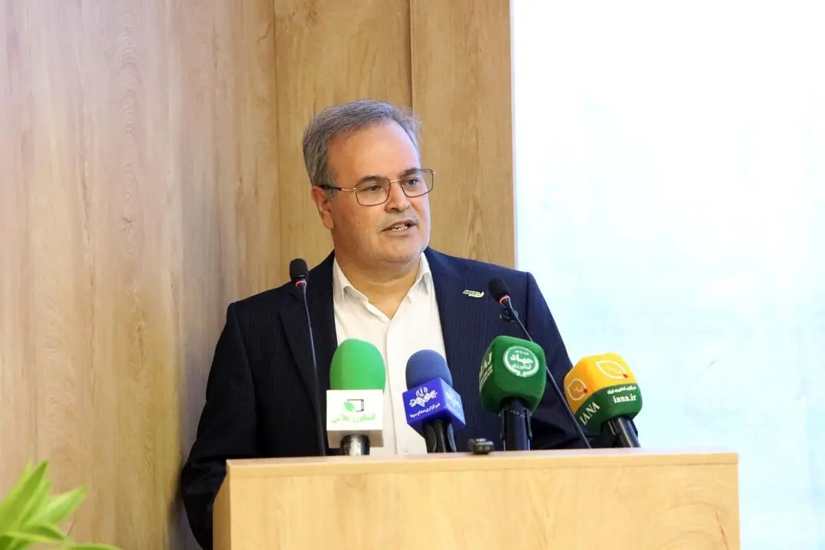 ابلاغ الگوی کشت محصولات گلخانهای و گیاهان دارویی تا پایان شهریورماه