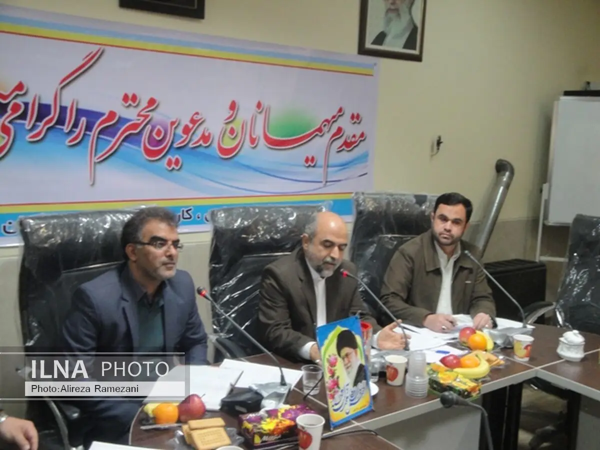 نشست هم اندیشی نخبگان وفعالان اقتصادی درکاشان برگزارشد 