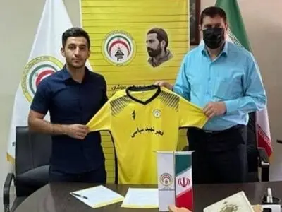 سعید زارع قراردادش را با فجرسپاسی تمدید کرد