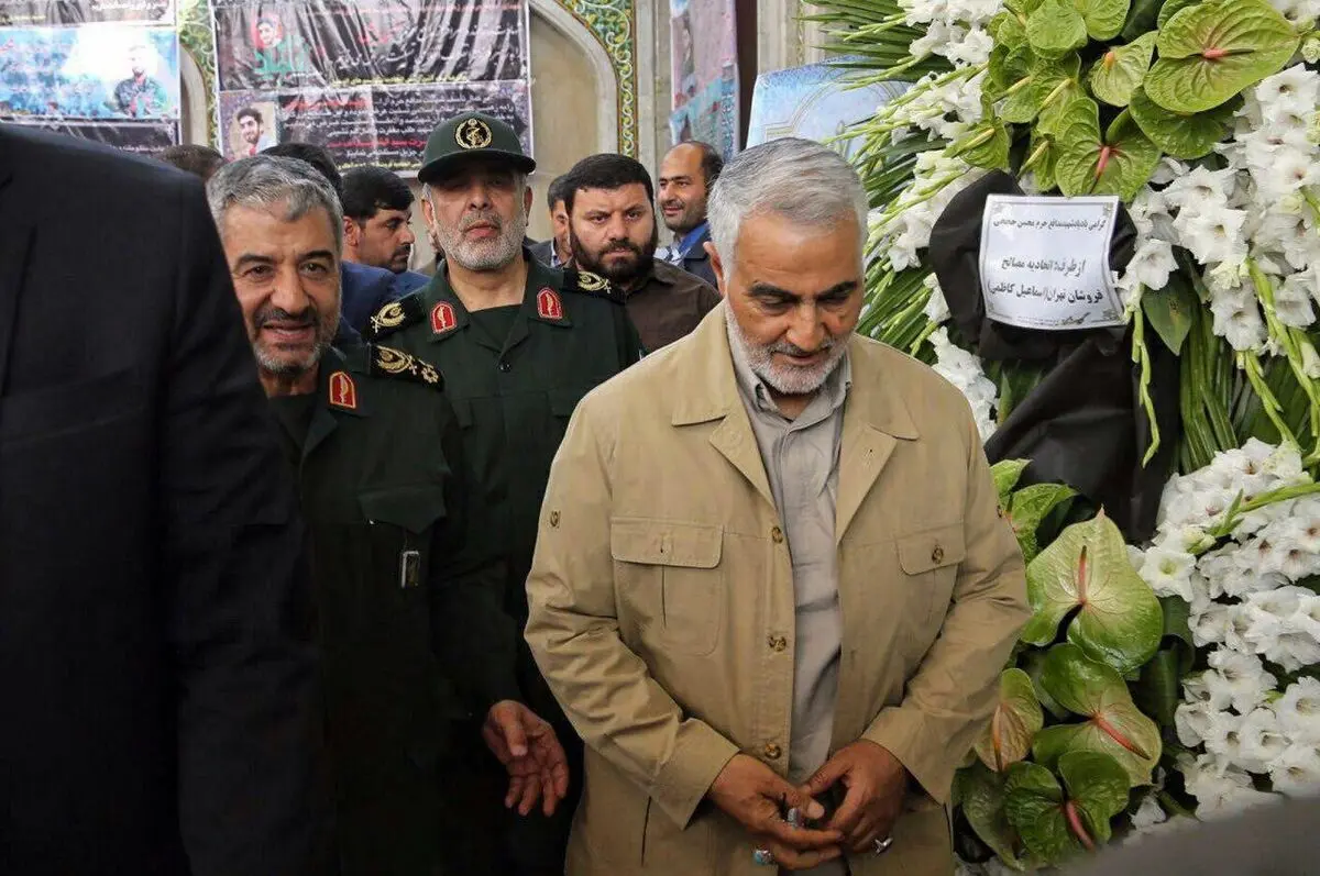 حضور سردار سلیمانی در مراسم بزرگداشت شهید حججی