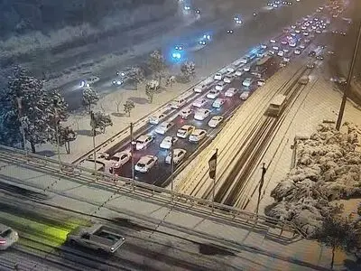 شهروندان مشهدی از تردد غیرضروری در شهر خودداری کنند