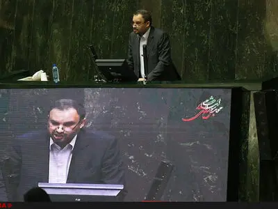 دانش آشتیانی به حفط وضع موجود رضایت نمی‌دهد