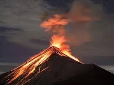 فوران زیباترین آتشفشان جهان