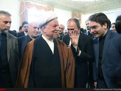دیدار اعضای انجمن معماران و شهرسازان جوان با آیت الله هاشمی رفسنجانی