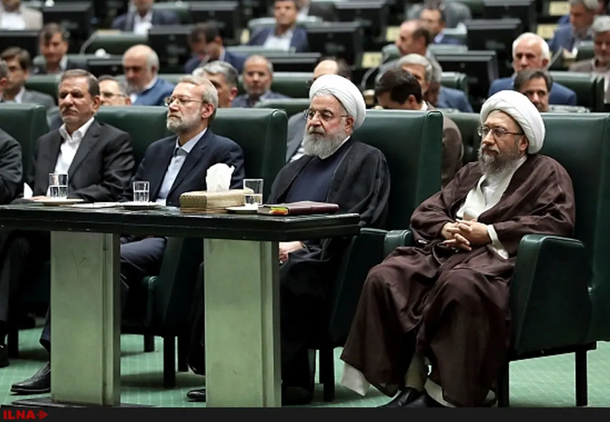 راه موفقیت در همه امور همفکری و هماهنگی بین قوای سه گانه است/ مردم مطمئن باشند که نیازهای ارزی آنان تامین می‌شود