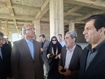 بازدید معاون وزیر راه و شهرسازی از روند احداث بیمارستان ۵۵۰ تخت‌خوابی کرمانشاه