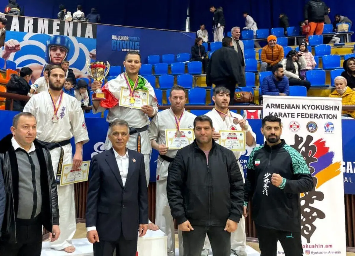 نایب قهرمانی تیم منتخب شورین کمپو کاراته ایران در مسابقات بین المللی ارمنستان
