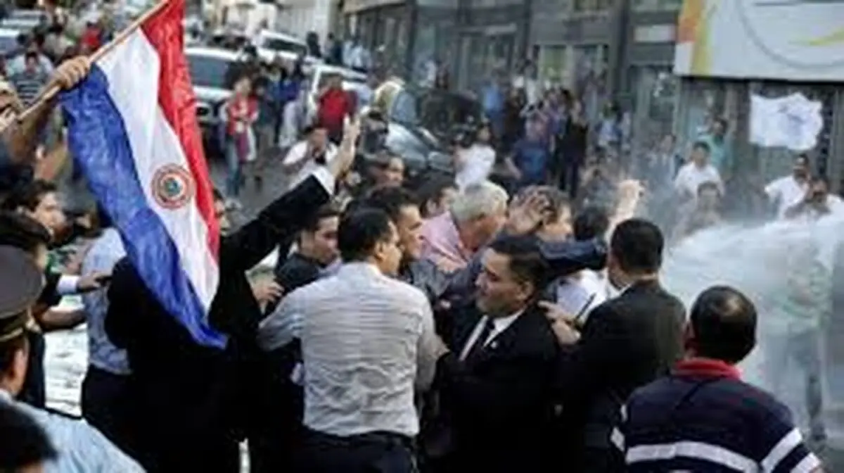 وزیر کشور پاراگونه برکنار شد 