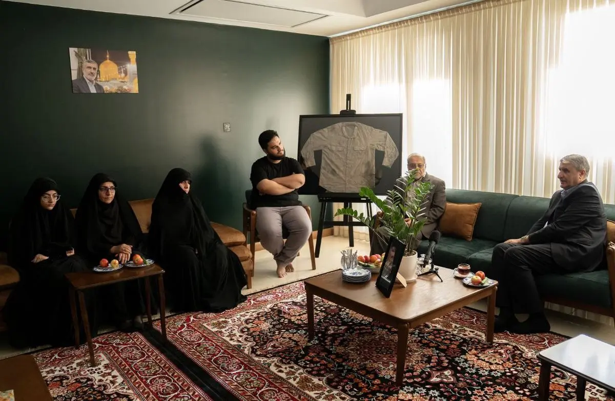 اسلامی با خانواده شهیدان باقری، سلامی، حاجی‌‌زاده و رشید دیدار کرد