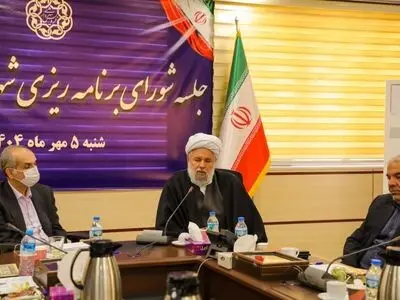 حفظ ارزش‌های انقلاب و خدمت به مردم در اولویت است