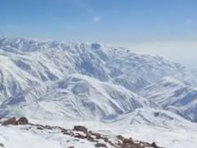 تصاویر بهت‌آور از خشکی رشته کوه‌ بینالود در شرق ایران +فیلم