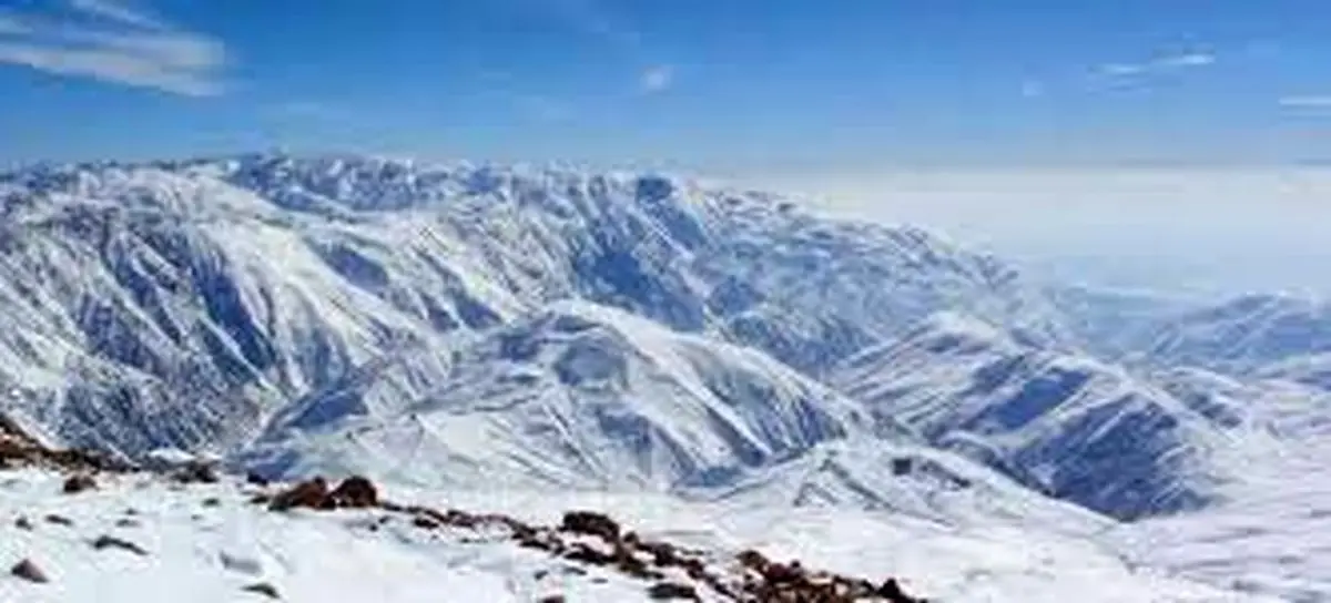 تصاویر بهت‌آور از خشکی رشته کوه‌ بینالود در شرق ایران +فیلم
