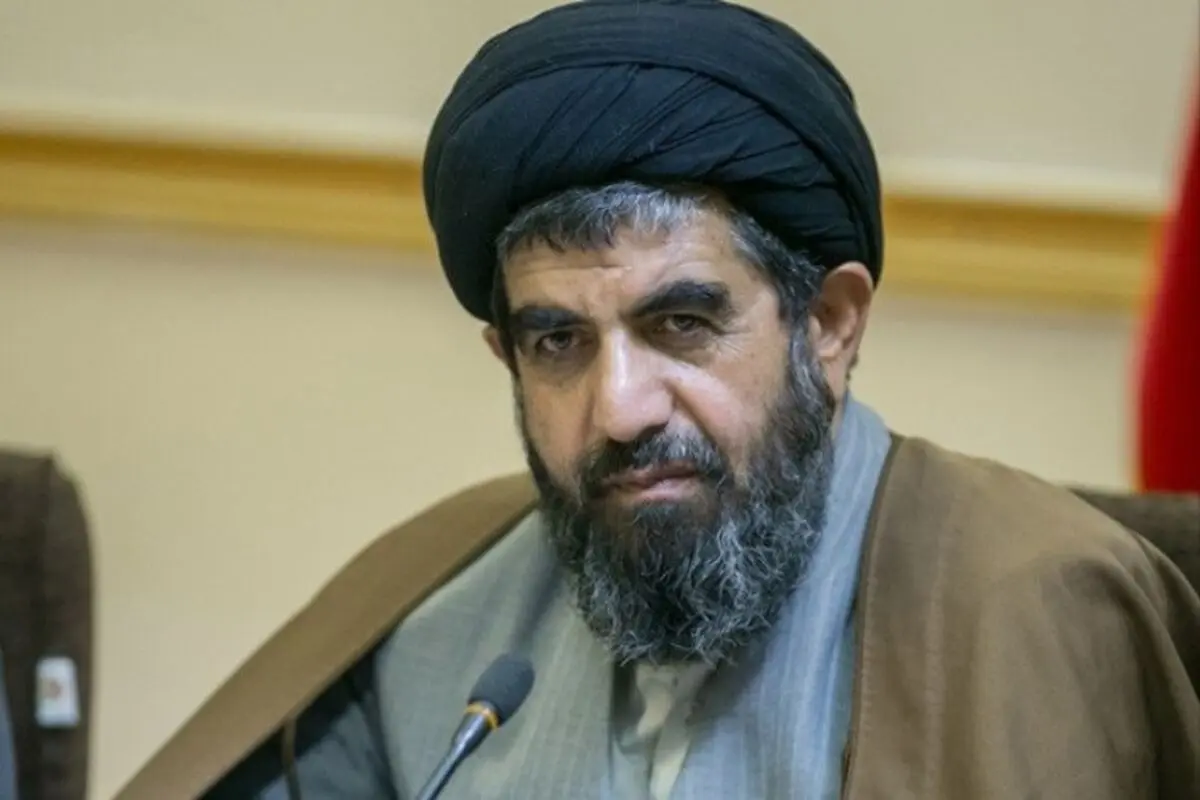 لارگانی: به عزیزی خادم تذکر می‌دهم دست از حمایت های شائبه برانگیز بردارد/ گزارش اتفاقات چند وقت اخیر را در مجلس مطرح خواهم کرد