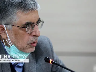 کرباسچی حمایت از لاریجانی را «تکذیب» کرد/ این مسأله دروغ یا انحراف در گفته‌های من است