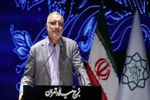  همه باید به دولت کمک کنیم

